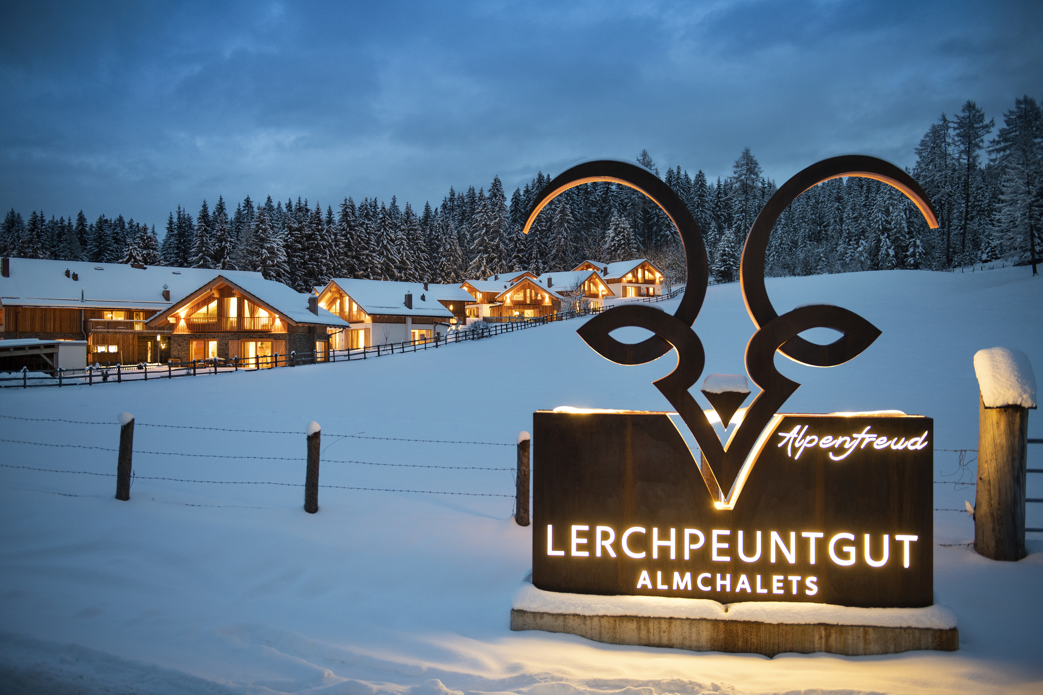 Chaletdorf im Winter